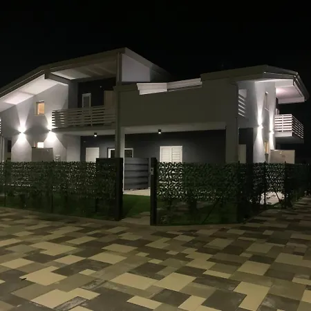 Moonlight 아파트 로사노