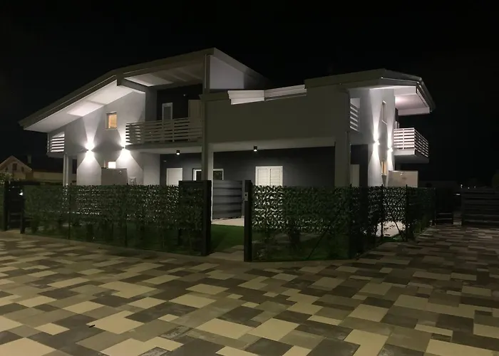 Moonlight شقة روسانو